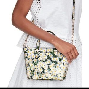 Kate spade cedar street daisy handbag